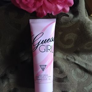 🆓 With $25 Dollar Purchase! Guess Girl Lotion